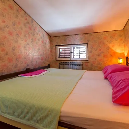 Kruzic App * 茨里克韦尼察