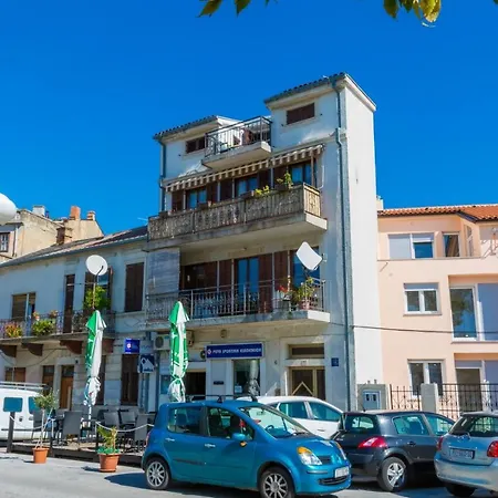 Kruzic App Apartment *